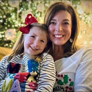 Meet your Posher, Lara